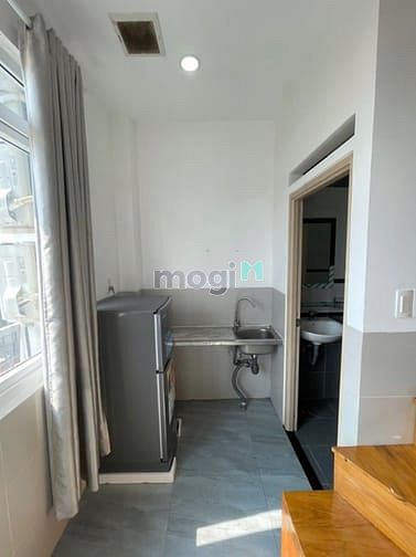Hình ảnh Phòng Duplex có nội thất gần chợ Hoàng Hoa Thám