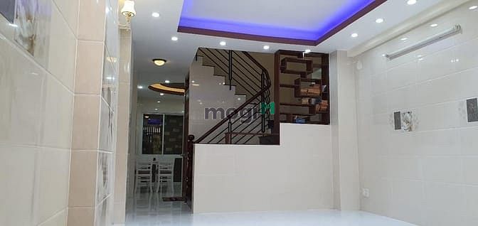 Hình ảnh Cho thuê nhà Hẻm VIP 212B/ Nguyễn Trãi, Q1