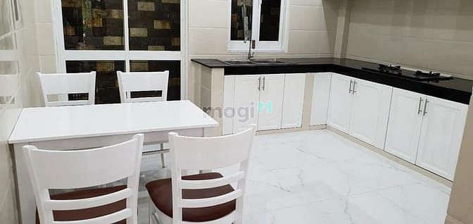 Hình ảnh Cho thuê nhà Hẻm VIP 212B/ Nguyễn Trãi, Q1