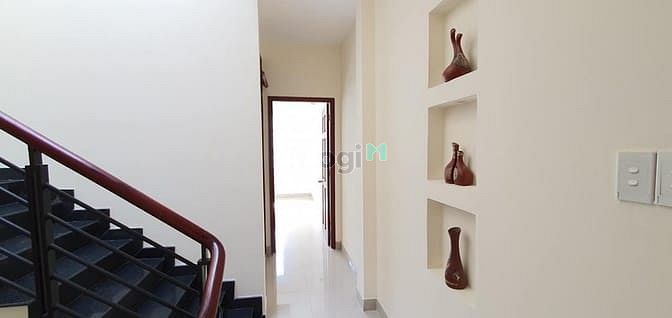 Hình ảnh Cho thuê nhà Hẻm VIP 212B/ Nguyễn Trãi, Q1