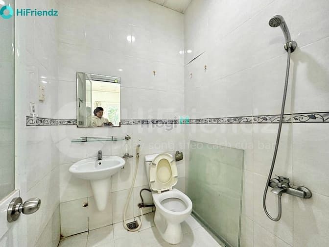 Hình ảnh Cho thuê CH ban công ngay vòng xoay Phú Hữu, sát chung cư Khang Điền