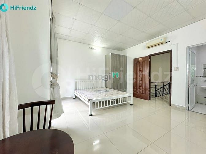 Hình ảnh Cho thuê CH ban công ngay vòng xoay Phú Hữu, sát chung cư Khang Điền