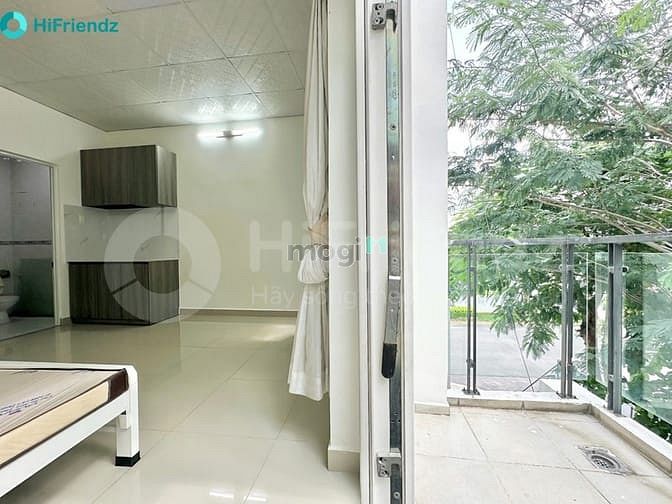 Hình ảnh Cho thuê CH ban công ngay vòng xoay Phú Hữu, sát chung cư Khang Điền