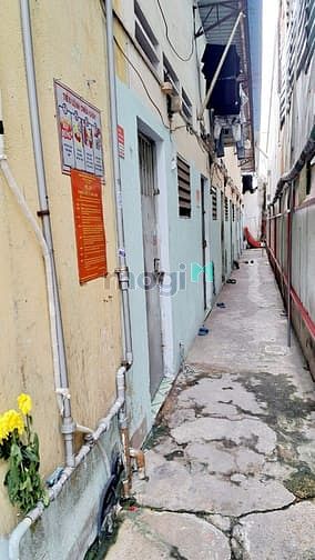 Hình ảnh Cần bán gấp 8 phòng trọ mặt tiền sát vách chợ Hiệp Thành, Q12.