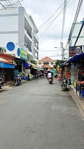 Hình ảnh Cần bán gấp 8 phòng trọ mặt tiền sát vách chợ Hiệp Thành, Q12.