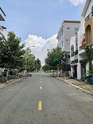 Hình ảnh Bán đất đường N1 KDC Phú Hồng Thịnh 6, P.Bình An, Dĩ An