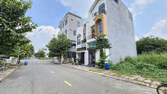 Hình ảnh Bán đất đường N1 KDC Phú Hồng Thịnh 6, P.Bình An, Dĩ An