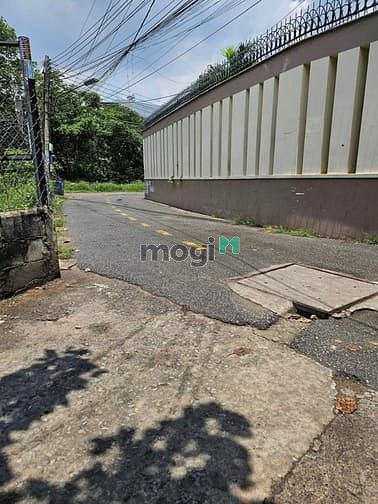 Hình ảnh bán rẻ lô đất sát bên trường học dĩ an đường Phan Bội Châu, Dĩ AN BD
