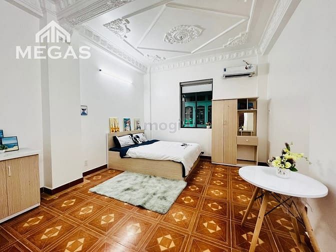 Hình ảnh Phòng Studio Có Cửa Sổ Trời Thoáng Mát Đầy Đủ Nội Thất Như Hình