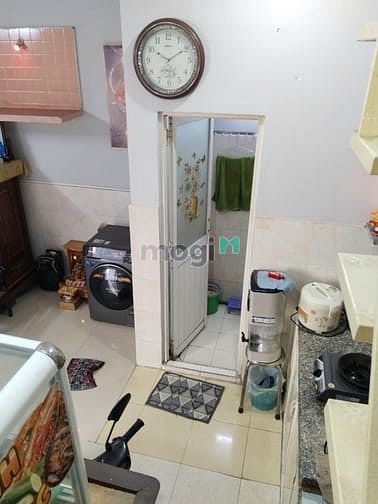 Hình ảnh Nhà nhỏ 23m2, Trệt lầu 2pn, Shr, hẻm ba gác đua.