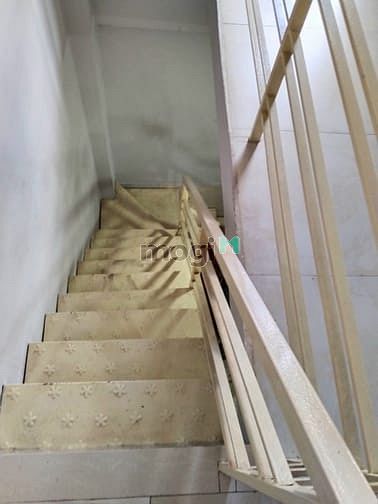 Hình ảnh Nhà nhỏ 23m2, Trệt lầu 2pn, Shr, hẻm ba gác đua.