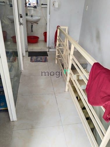 Hình ảnh Nhà nhỏ 23m2, Trệt lầu 2pn, Shr, hẻm ba gác đua.