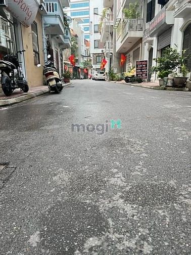 Hình ảnh BánĐất Tìm Mỏi MắtMới ThấyĐượcMảnh Đất Còn Sót Tại Đường Nguyễn Văn cừ
