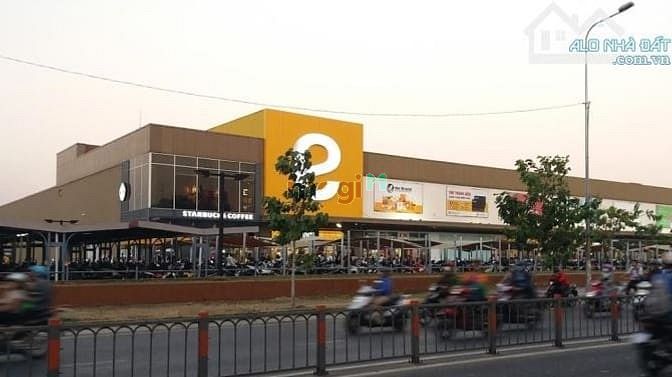 Hình ảnh Bán Đất 112m2 (8x14m) kế bên TTTM Emart Phan Văn Trị - Ngang Lớn 8m