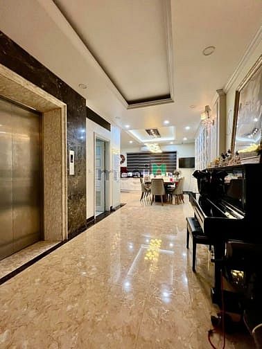 Hình ảnh Giảm chào! Phân lô Mạc Thái Tổ, ô tô tránh, vỉa hè, thang máy, 70m2*