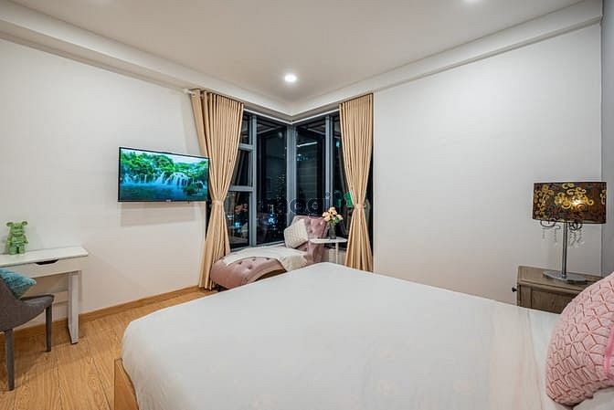 Hình ảnh Tòa nhà Sunwah Pearl cho thuê ngắn hạn và dài hạn.