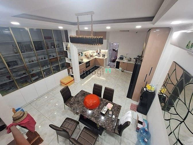Hình ảnh Bán nhà ngay khu vip  bình thọ,thủ đức, 100m2, cách vincom 300m,