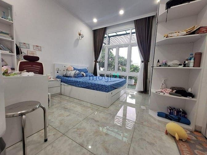 Hình ảnh Bán nhà ngay khu vip  bình thọ,thủ đức, 100m2, cách vincom 300m,