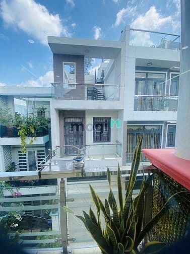 Hình ảnh Nhà mặt tiền kinh doanh Tên Lửa 3 Tầng, 64m2, 5PN.