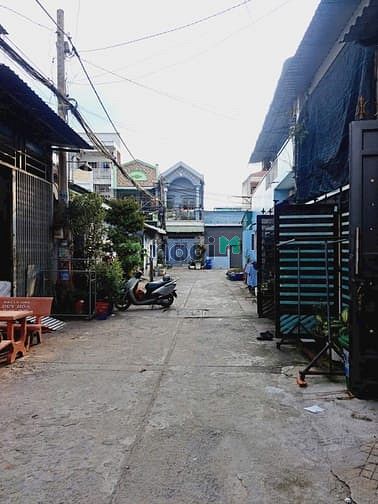 Hình ảnh Ngon hiếm, 4 tầng BTCT hẻm 7m thông, kdc sầm uất