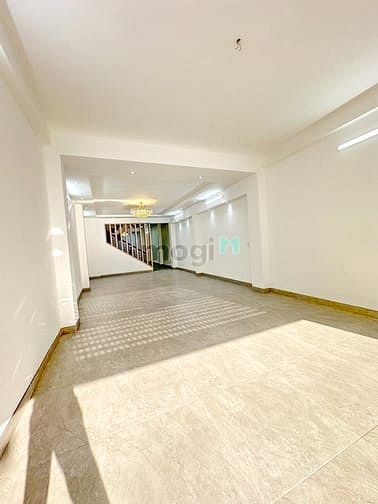 Hình ảnh Bán/Cho thuê nhà DTS 351m2 MT Lâm Văn Bền Q7