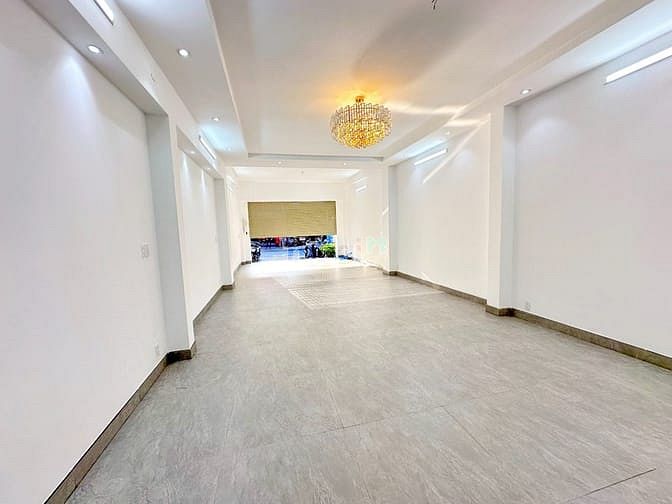 Hình ảnh Bán/Cho thuê nhà DTS 351m2 MT Lâm Văn Bền Q7
