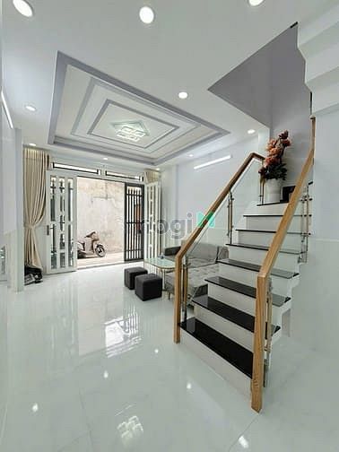 Hình ảnh HXH 5m Chiến Lược , Bình Tân, 2 Tầng Đúc, 40m2, 4×10m, Chỉ 3.x Tỷ