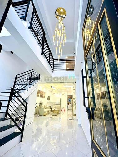 Hình ảnh Cách Mạng Tháng 8 – Quận 3 – Hẻm 6m – 5 Tầng – Chỉ 8.480 Tỷ TL