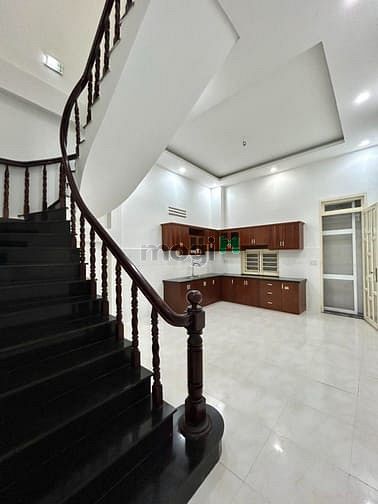 Hình ảnh Cho thuê nhà Phan Văn Trị, P.11, 4.5x16.5m, 1 lầu, 3pn, 2wc, 22tr