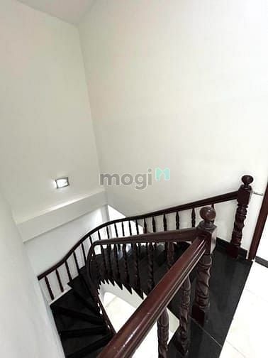 Hình ảnh Cho thuê nhà Phan Văn Trị, P.11, 4.5x16.5m, 1 lầu, 3pn, 2wc, 22tr