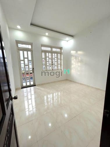 Hình ảnh Cho thuê nhà Phan Văn Trị, P.11, 4.5x16.5m, 1 lầu, 3pn, 2wc, 22tr