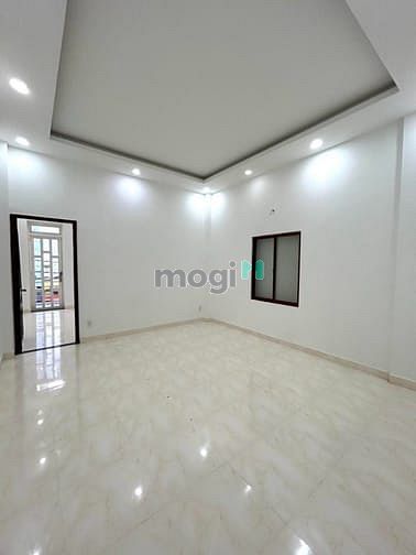 Hình ảnh Cho thuê nhà Phan Văn Trị, P.11, 4.5x16.5m, 1 lầu, 3pn, 2wc, 22tr