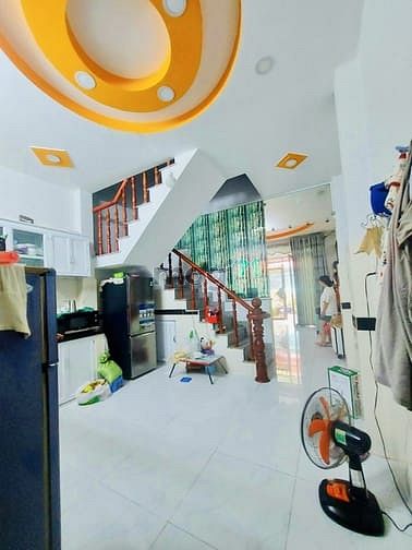Hình ảnh Bom Tấn Tân Phú - XE TẢI THÔNG - 48M2