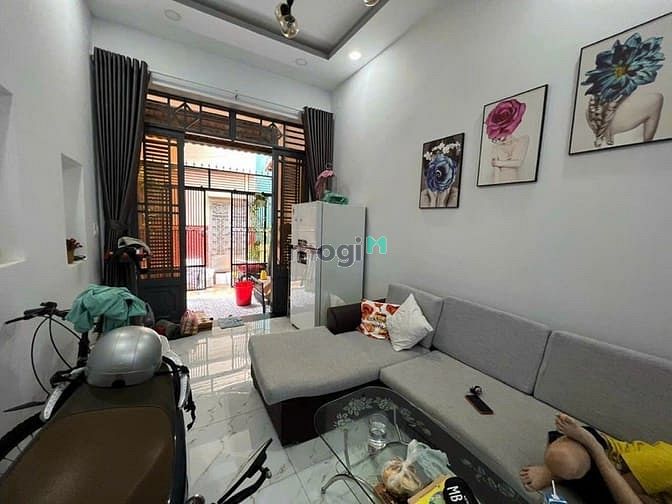 Hình ảnh Bán nhà trường sa Tân bình  hẻm xe hơi