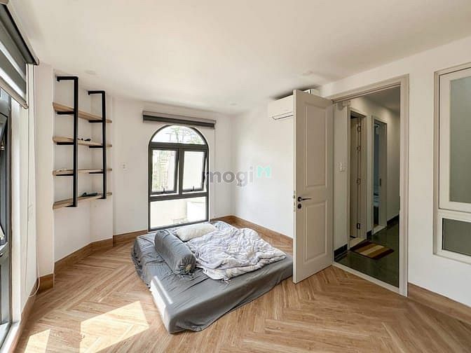 Hình ảnh Bán nhà 5 tầng kiểu Lâu Đài Mini Phan Văn Trị P11, DTSD 160m2, 8.9 tỷ