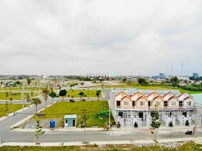 Hình ảnh Bán Nền Trong Khu Dân Cư Long Cang 4.5 x 20 Thổ Cư Xây Tự Do