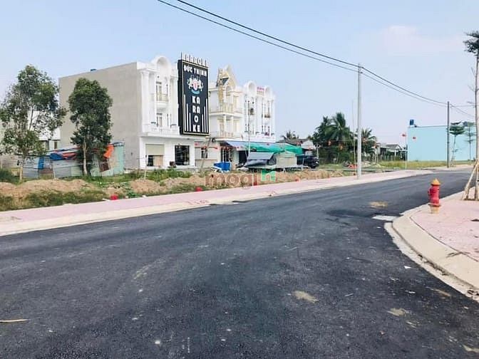 Hình ảnh Bán Nền Trong Khu Dân Cư Long Cang 4.5 x 20 Thổ Cư Xây Tự Do