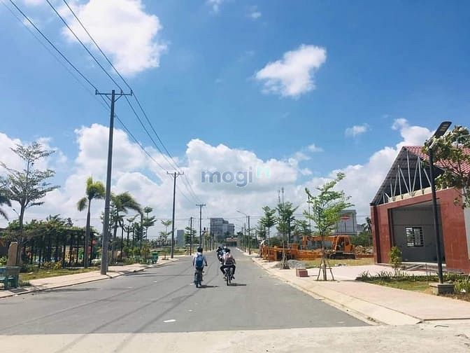 Hình ảnh Bán Nền Trong Khu Dân Cư Long Cang 4.5 x 20 Thổ Cư Xây Tự Do
