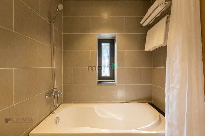Hình ảnh CHDV Ngăn Hạn, Dài Hạn - Phú Nhuận