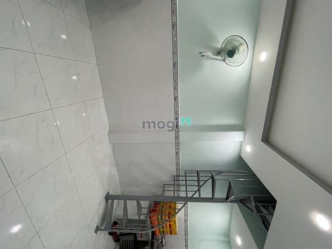 Hình ảnh Nhà bán đường Hồng Lạc , Tân Bình, 24m2, 3.7×7m, Chỉ 2.x Tỷ