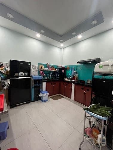 Hình ảnh HXH Thông Lạc Long Quân, Tân Bình, 42m2, 4.2×11m ,Chỉ 3.x Tỷ
