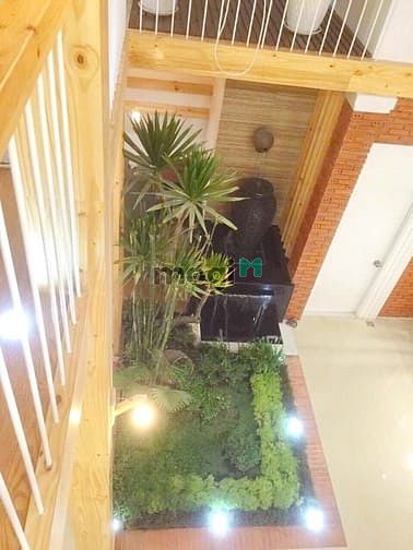 Hình ảnh Biệt thự sân vườn DT 10x20 cạnh HimLam Q7