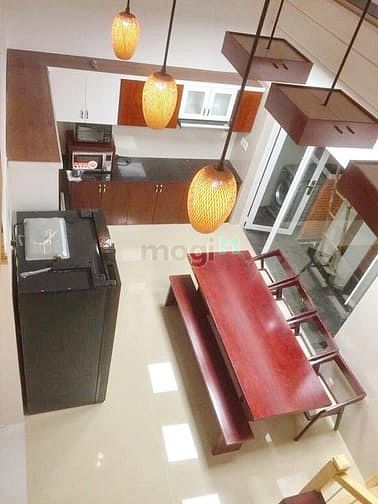 Hình ảnh Biệt thự sân vườn DT 10x20 cạnh HimLam Q7