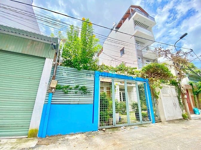 Hình ảnh Biệt thự sân vườn DT 10x20 cạnh HimLam Q7