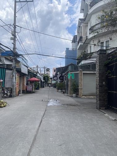 Hình ảnh Đất đẹp 72m2 vuông vứt, Hẻm 8m, SHR, Sát ngã tư bốn xã.