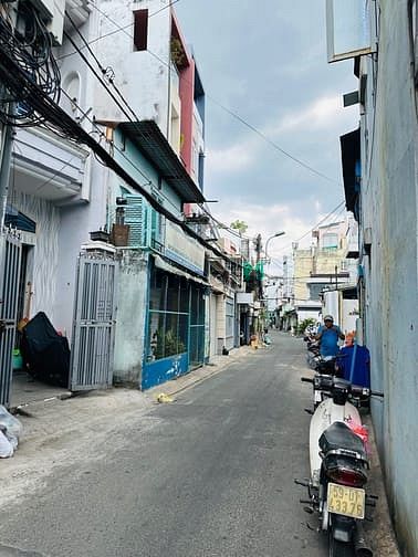 Hình ảnh Bán Đất đường Âu Cơ, Tân Bình , 38m2, 3.5×8.5m, Chỉ 3.x Tỷ