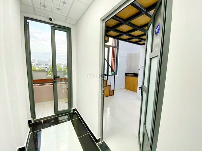 Hình ảnh Bán tòa CHDV doanh thu 350tr.Th Mặt tiền ĐS Q7