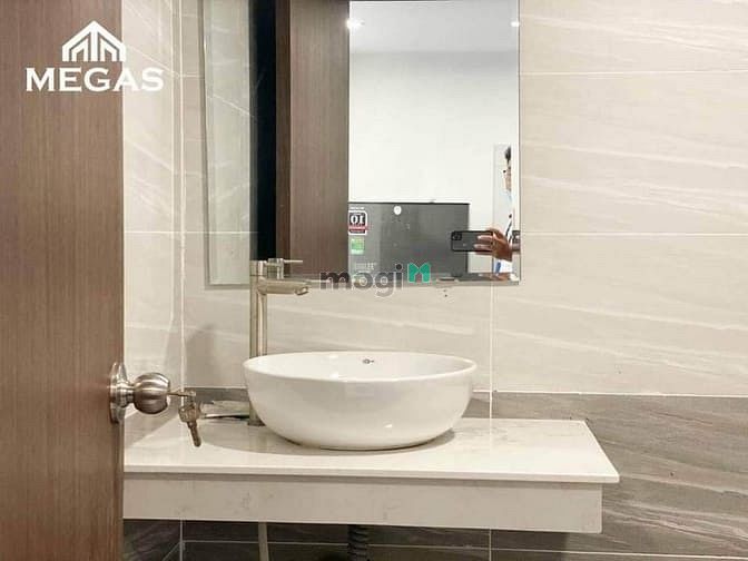 Hình ảnh Sinh viên ở thoải mái 2 - 3 bạn gần trường TDTU, UFM, TDT mới