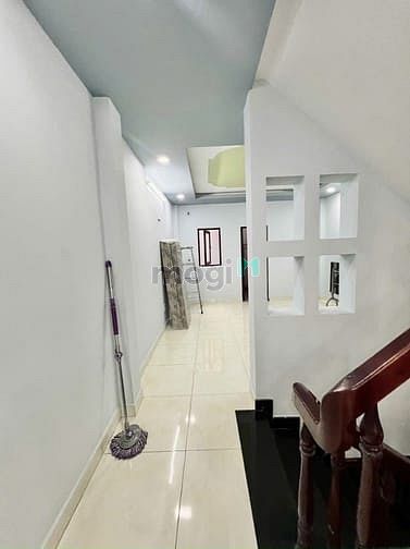 Hình ảnh Nhà Tỉnh Lộ 10, 68m2, 5 Tầng, Hẻm 8m, Sổ hồng riêng.