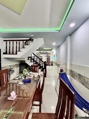 Hình ảnh Nhà Tỉnh Lộ 10, 68m2, 5 Tầng, Hẻm 8m, Sổ hồng riêng.
